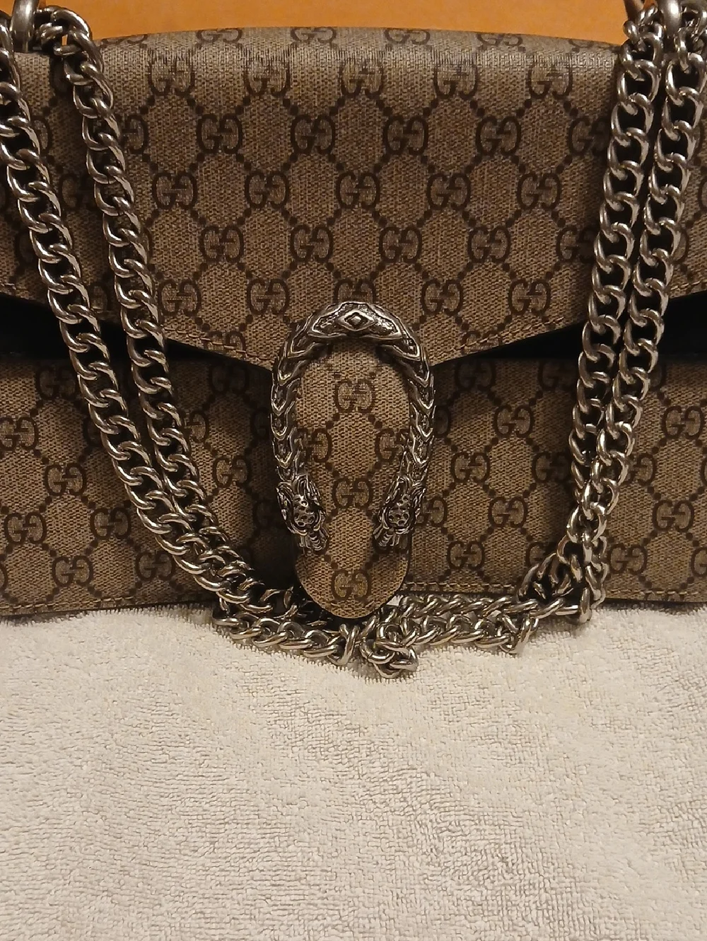 Gucci - Picture 2 of 5